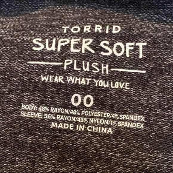 NWT~TORRID Super Soft Plush Gray Floral Sleeves Midi Dress Size 00 (M/L) - Picture 9 of 11